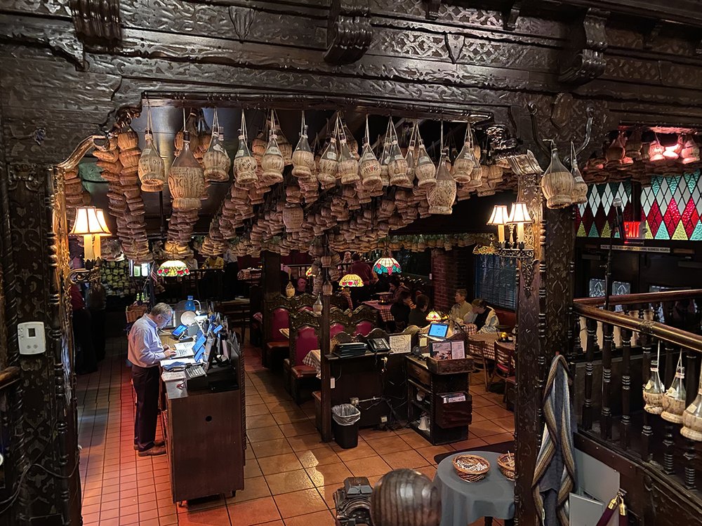 ArtDecoLA's tweet photo. Don't miss out on Cocktails in Historic Places® at Miceli’s on Sunday, April, 2023! This no-host bar event is a great opportunity to meet members of the Art Deco Society of Los Angeles and learn more about this iconic Hollywood location. #ADSLA #HollywoodHistory #Micelis https://t.co/6JRyrLvIgL
