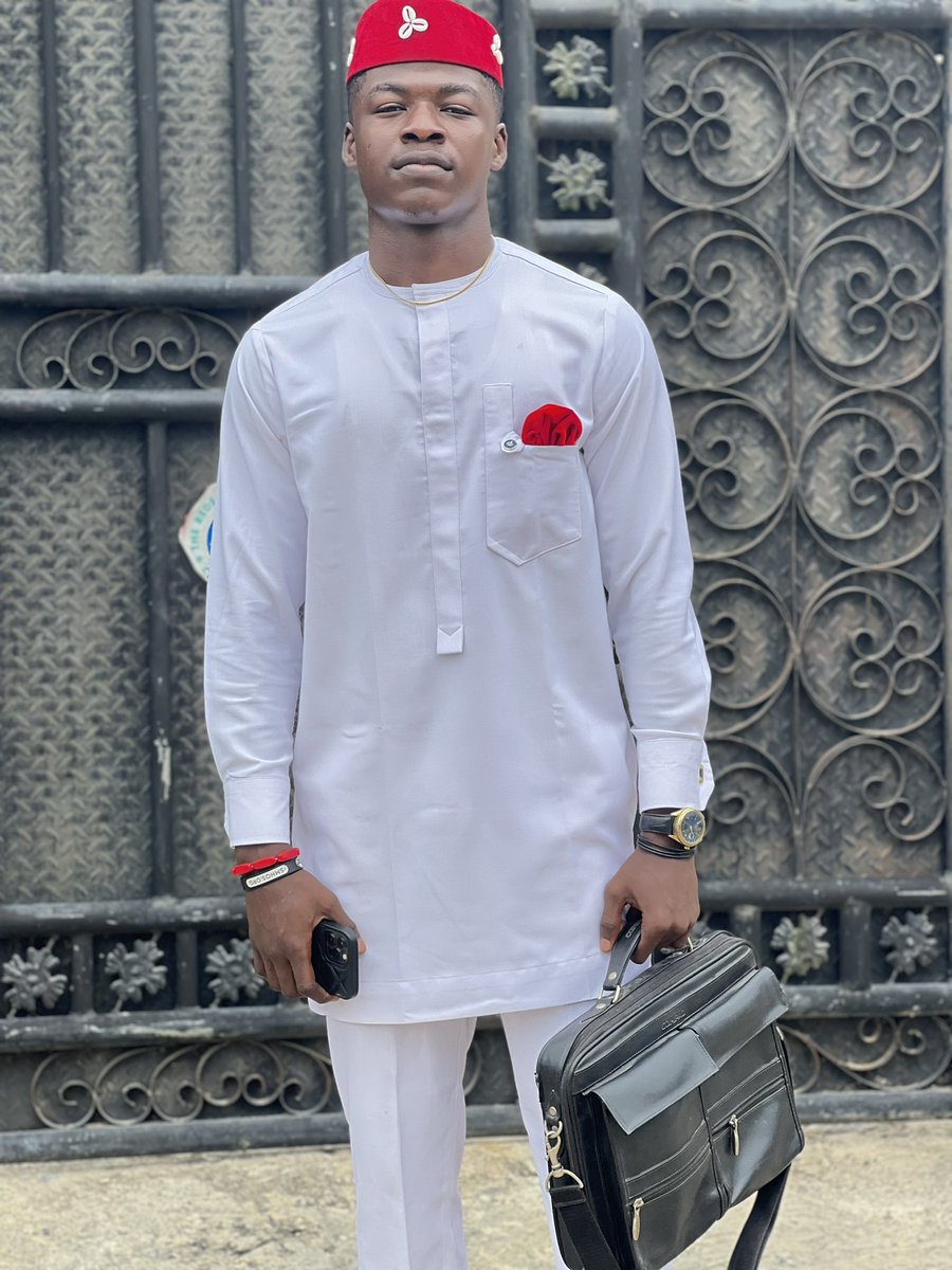 SteveGodstime's tweet photo. ODOGWU 👑 TURI UGO LOTA 💪🏾, I GA-ADI 🤲🏽.. isee https://t.co/01P2FSBSIl