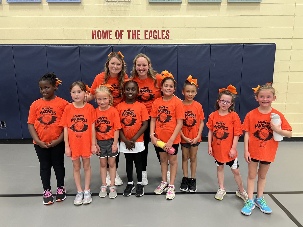 emily niehaus tweet media