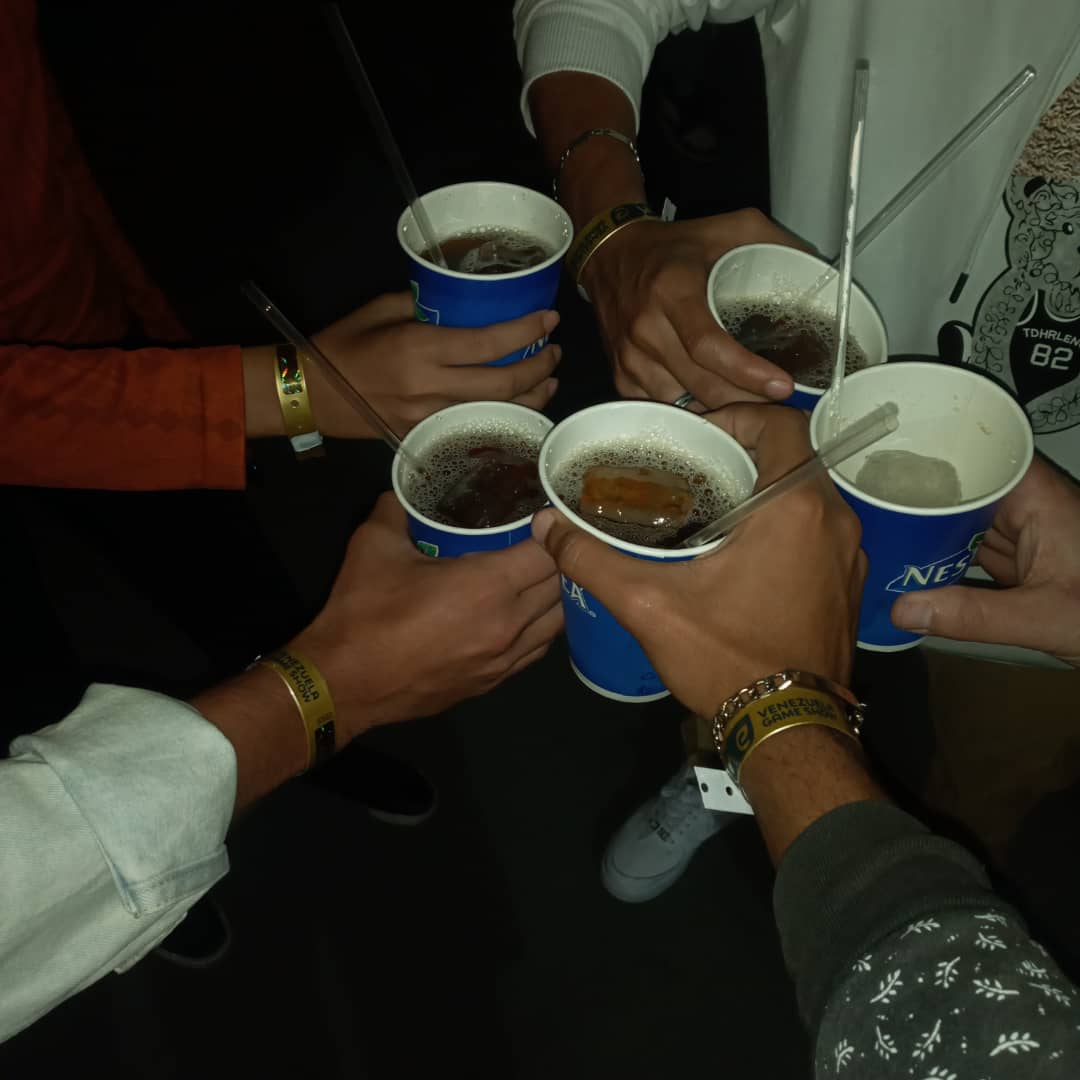 EliCorVzla ( Content creator ) tweet media