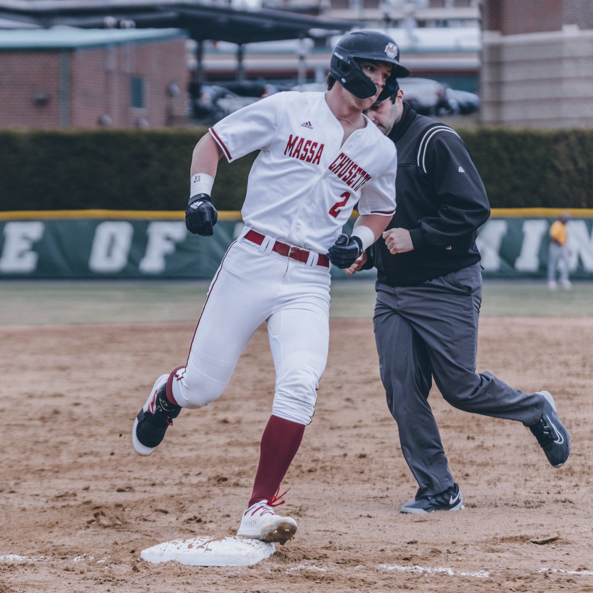 A victory at the Earl is always the best! 😁

We took down UAlbany, 8-2, this afternoon, seeing five Minutemen record multi-hit efforts, while <a href="/ckoeppel16/">Cole Koeppel</a> earned his first collegiate win, striking out a career-high five batters!

📰 bit.ly/3zkgtpG

#Flagship 🚩