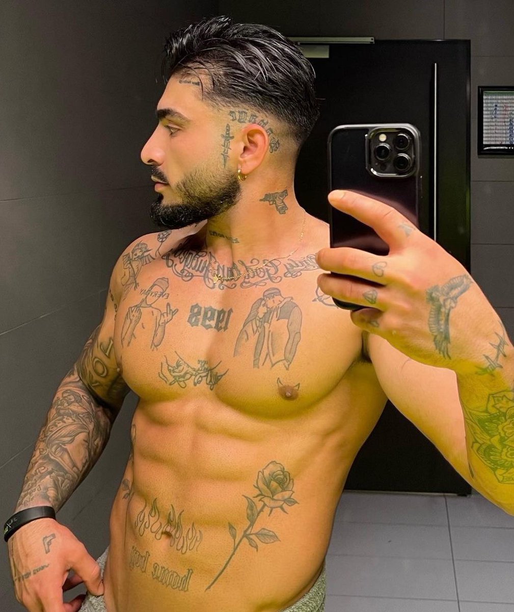 TheOliverColt *𝗝𝝝𝗜𝗡 𝗠𝗘 𝝝𝗡 𝝝𝗡𝗟𝗬𝗙𝝠𝗡𝗦 on Twitter "RT XMichaelX108 😮💨 🧼"