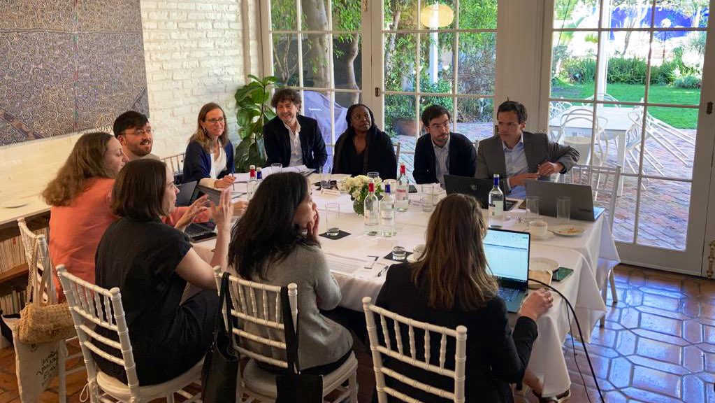 luciecarette's tweet image. Today is a big day for @villa_albertine in Los Angeles, the local committee is pre-selecting the residents for the 2024 season. Stay tuned! #VillaAlbertine #ArtistResidency #LosAngeles