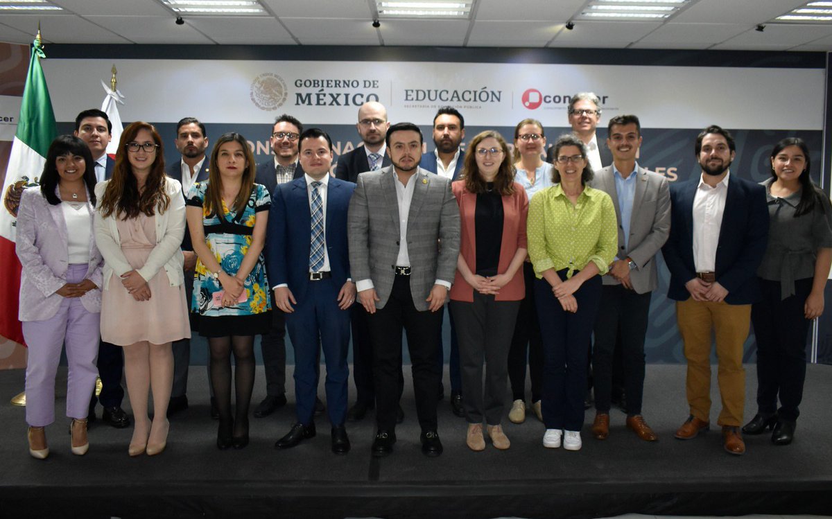 Un gusto recibir en <a href="/ConocerMx/">Conocer MX</a> la visita de la delegación alemana de DIHK para dar continuidad a la Alianza para la Educación Dual Empresarial, en la que se avanza en el fortalecimiento de los criterios de calidad a través de la #certificación de competencias laborales. 🇲🇽🇲🇽