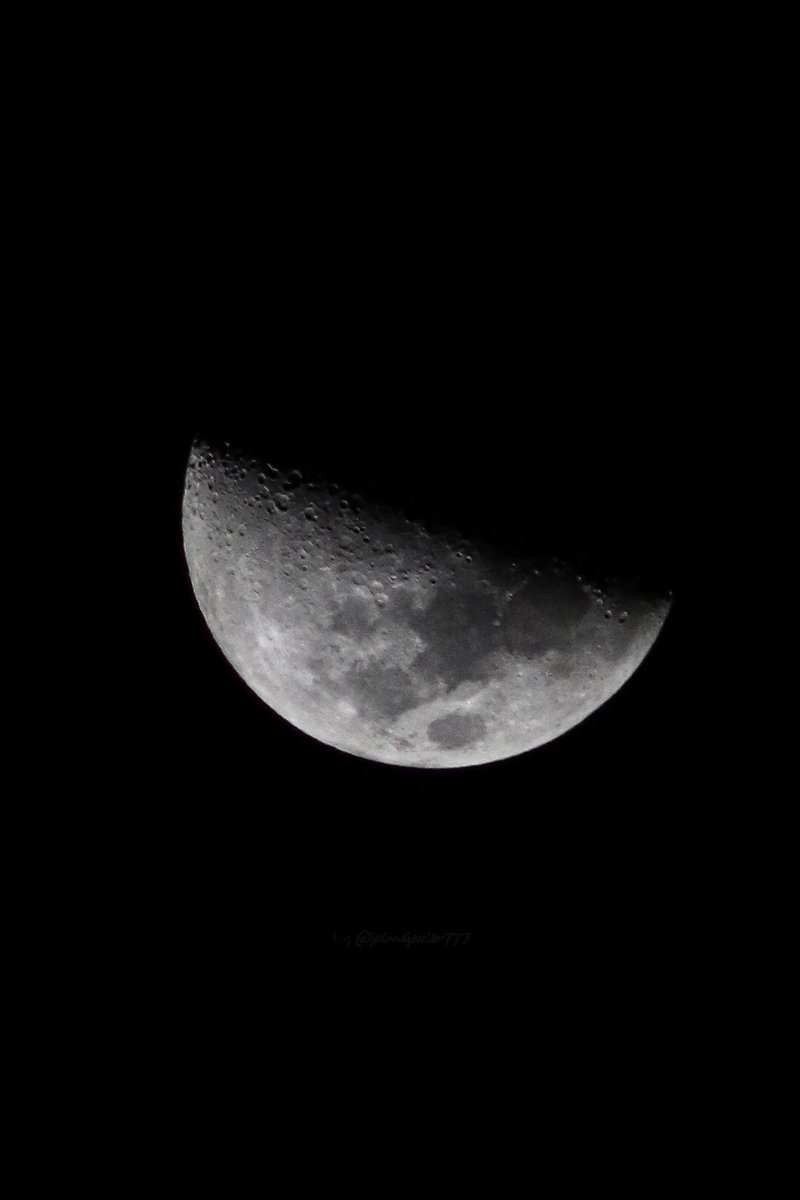 jaimejavier777's tweet photo. Hermosa Luna tan Especial
Maracaibo Venezuela
.
.
#canonphotography #rebelsl2 #rebel200d #eos200d #canonrebel #moonday #canonusa #nature #moon #space #canonphoto #photooftheday #skynight #fullmoon #moonphotography #beutifulnight #rawphotography #landscape #moonpics https://t.co/PMOObv5BIn