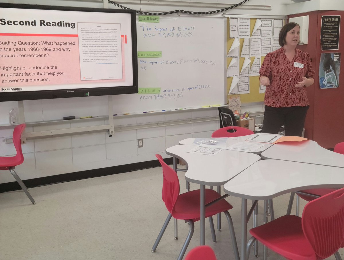 montra_rogers's tweet image. It&apos;s that time!! CBPL in @AldineISD STAAR EOC Review with #ActiveClassrom. Reflecting Scrolls and Looping Cards are on deck. #DistrictPartnerships @AldineHistory @J_Filipow @Jasonih @SocialStudiesSS