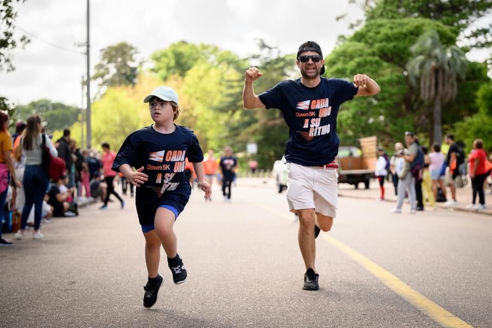 luciano supervielle (hijo y nieto de inmigrantes) (@lsupervielle) on Twitter photo La vida da y quita. 
Corrí esta carrera llorando, tanto de pena como de felicidad. 
<a href="/AsocDownUY/">Asociación Down UY</a> La vida da y quita. 
Corrí esta carrera llorando, tanto de pena como de felicidad. 
<a href="/AsocDownUY/">Asociación Down UY</a>