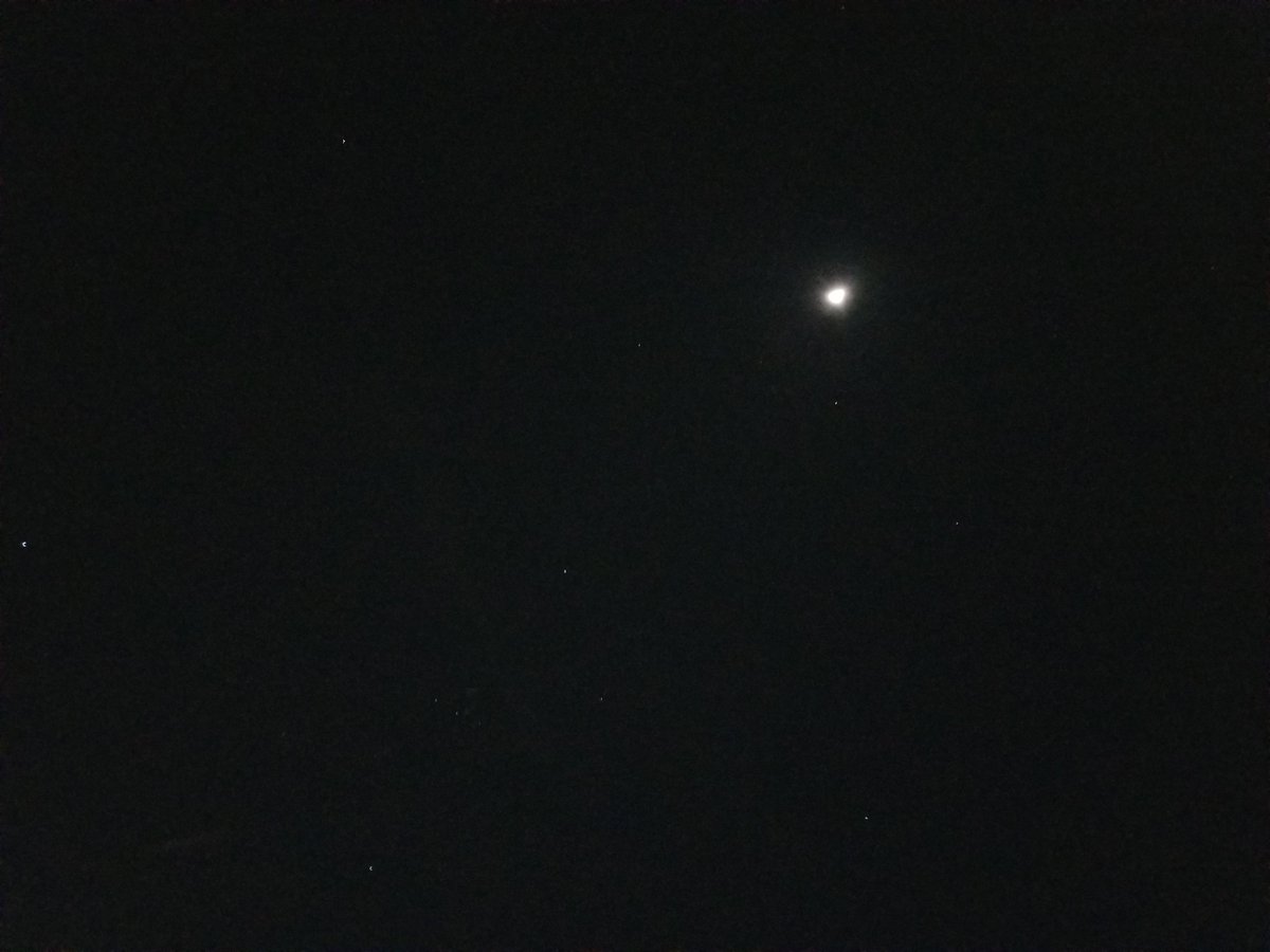 My attempt at photographing the universe. Central Illinois.

📷Photos taken with a Samsung Galaxy S8.

#Illinois #moon #Stars #amateurphotography #Space #We_are_not_alone #hobby #Health #RecoveryPosse #BreathOfHeaven