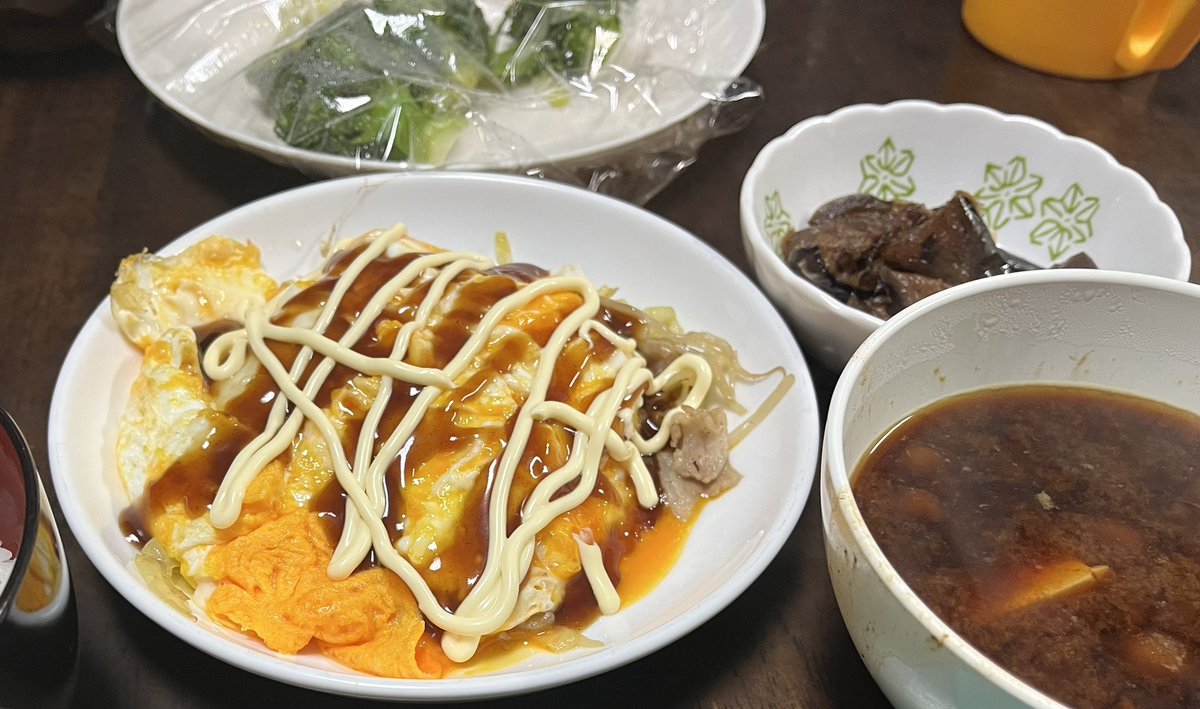 昨日の夜ご飯
とんぺい焼き
なめこ汁
なすのあげポン浸しおかか和え
ブロッコリー