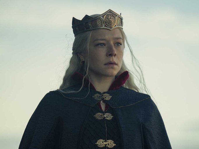 Season 3 of #HouseOfTheDragon has been mapped out as HBO eyes a green light. 

The production team for the show are conflicted on ending the ‘Dance of Dragons’ arc at Season 3 or 4.