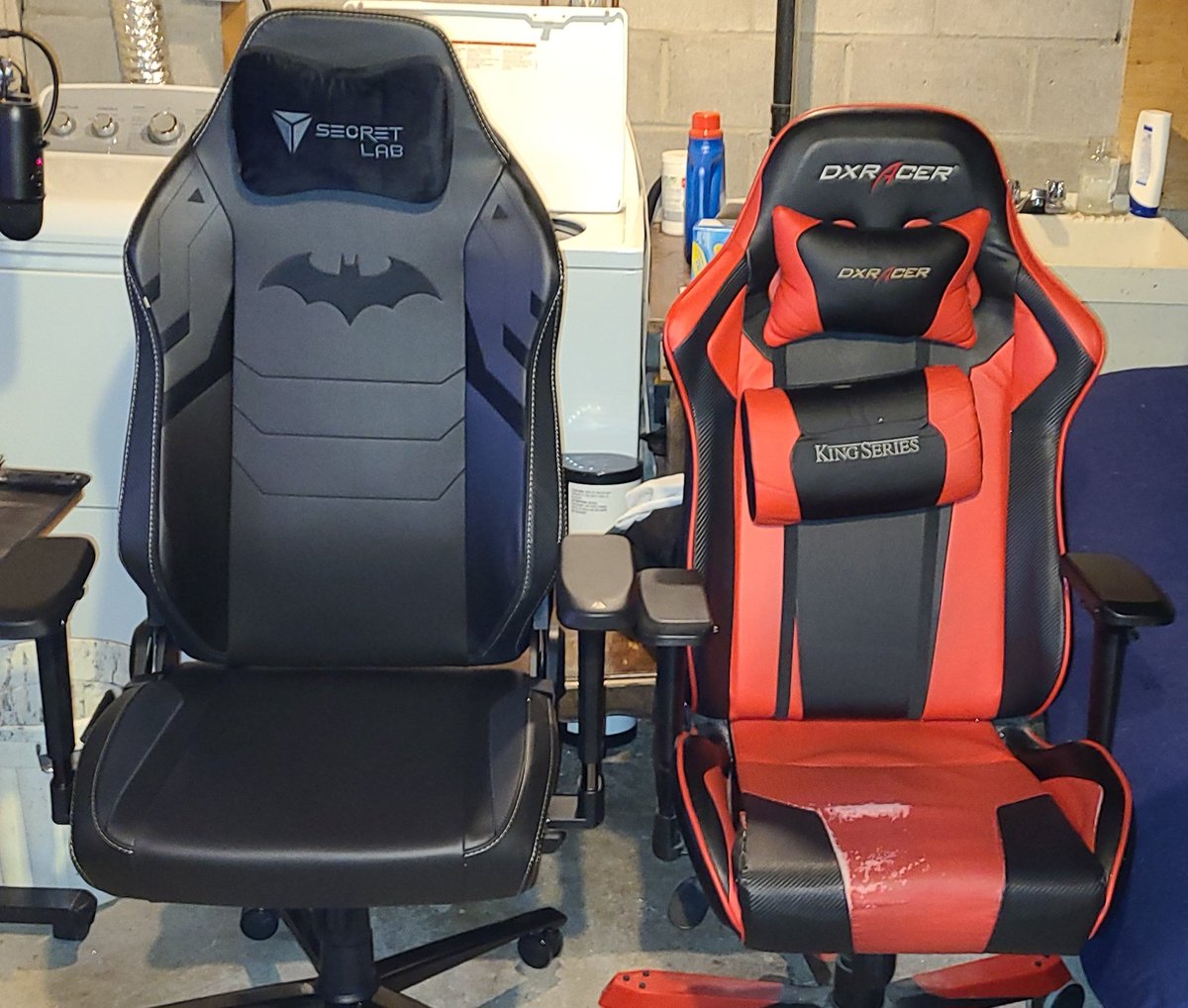 Devils_Knight88's tweet photo. Out with the old in with the new 
#DXRacer
#Secretlab https://t.co/5GfuMKlPm2