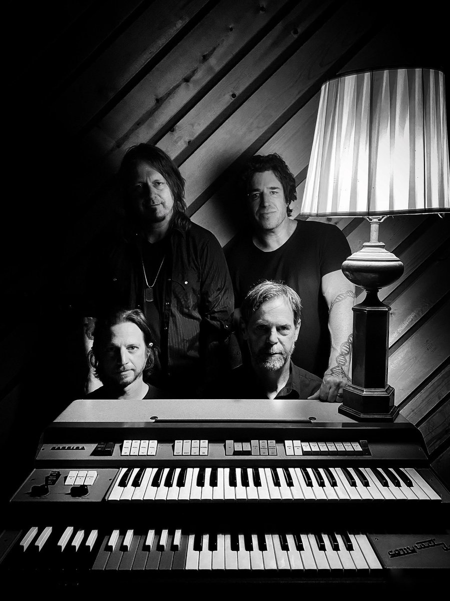 Idreamofvinyl tweet media