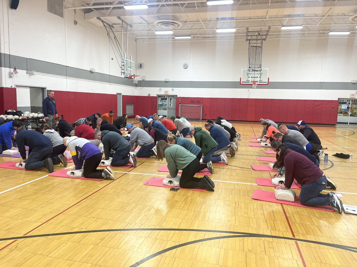 LGYBS1's tweet photo. Getting ready for the season!⚾️🥎
CPR/AED training for all of our coaches tonight at the annual preseason coaches meeting!
@LGIHBaseball @lg_lasers https://t.co/tSrQOq5NEh