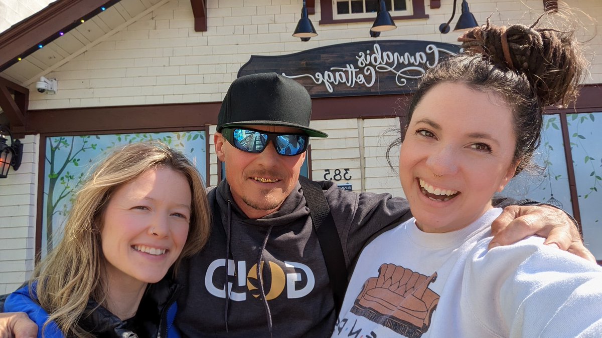 growokanagan's tweet photo. Visit from Olympic gold medalist Ross Rebagliati on the release of his new Black Diamond indica pre-rolls! #pentictonlife #cannabisindustry #rossgold #cannabiscottage https://t.co/HUGG5dEjMZ