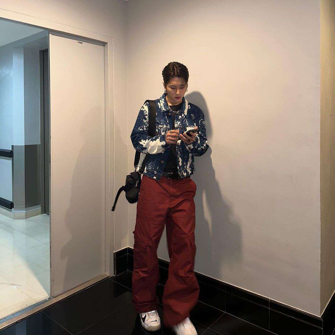 sebby_gang's tweet photo. — 📲 230328 j.seph_
" bang kok was lit 🫡 "
#JSEPH #SebbyUpdate #제이셉 #카드 #KARD #김태형 https://t.co/BAX8PuICNt