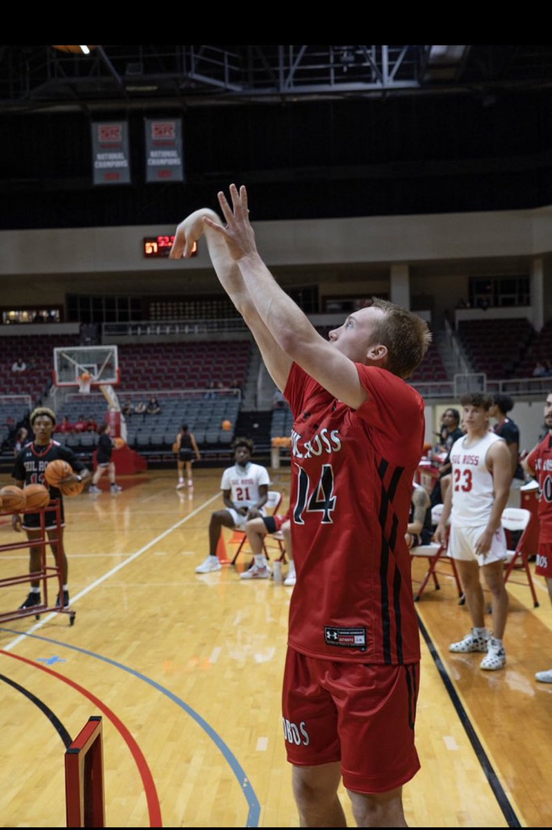 krisjones_22's tweet image. After many great conversations, I am extremely honored to receive an offer to continue my athletic and academic career at Sul Ross State University. #4to1 #BrandEm 
@PortAransasBB @reycastillo361 
@xavwebb22 @SRSU_MBB @TheRealTraceE14