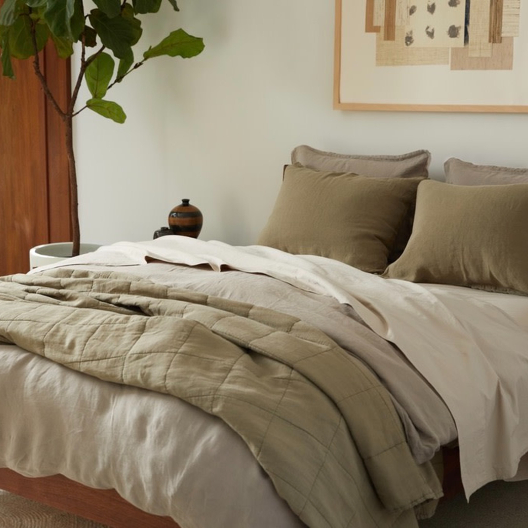 The right sheets MAKE the bed! We have those also

#MooresSleepWorld #mattressandmore #Humboldt #bedding #sheetsandmore #pillows #bedaccessories