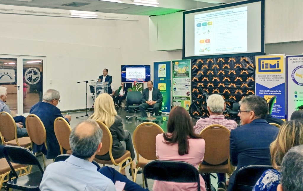 SPIApanama's tweet photo. Rafael Linares, miembro de la Cámara Panameña de Energía Solar y Alianza Solar del CIEMI/SPIA forma parte de los expositores del 1er Foro Energías Limpias y Movilidad Sustentable 2023, donde se debatió sobre la importancia de la Generación de Energía Solar
@ciemi_pma
@SPIApanama https://t.co/uPOa547NWR