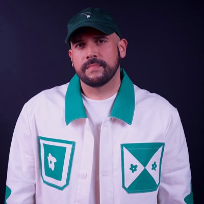 AaronEmanuelofi's tweet photo. #NewProfilePic https://t.co/SNCgzECDhJ