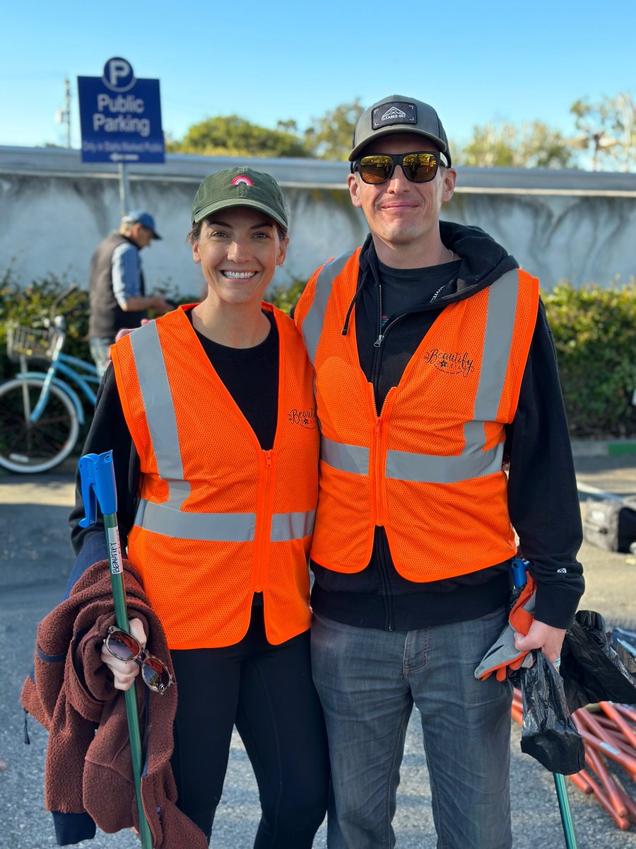 CityOfGoleta's tweet photo. #cityofgoleta is pleased to report another successful #BeautifyGoleta event, with more than 4,000 pounds of trash collected! Thank you to the 48 volunteers and our Captains for their support! Learn how you can be a part of this community cleanup program at https://t.co/sY0bF4ZMPZ https://t.co/sYRODz1KdG