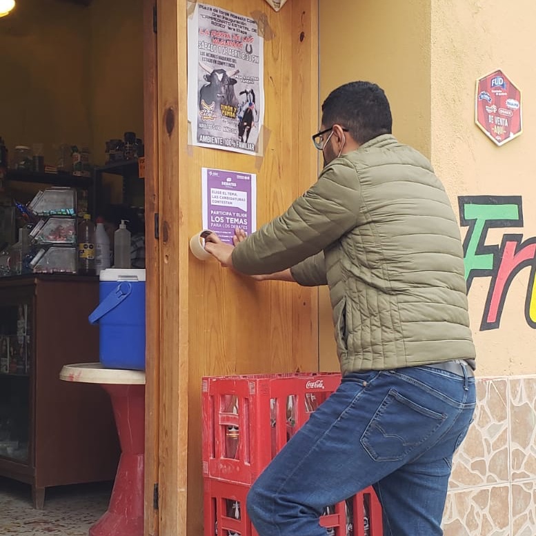 IEC_Coahuila's tweet photo. #IECInforma |
Comités Distritales y Municipales del @IEC_Coahuila difunden la campaña para que la ciudadanía proponga temas para los Debates de las Candidaturas a la Gubernatura de #Coahuila. https://t.co/5F36phP78X