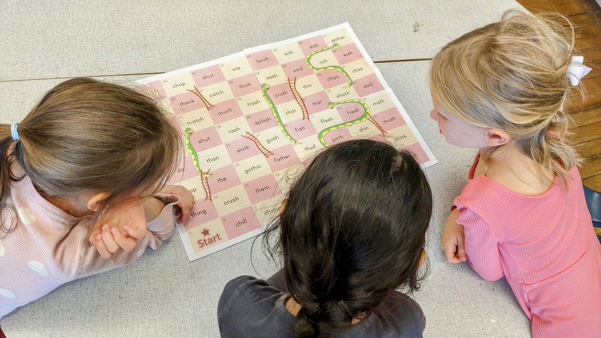 teacher_kath's tweet image. Now it&apos;s all #digraph fun &amp;amp; games until the next concept in our #scopeandsequence @wilkinsonpsorg. 
#scienceofreading #tdsb 🧵4/4