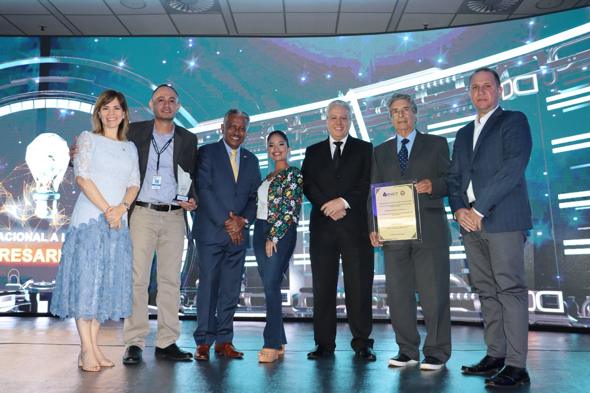 Senacyt Panamá (@senacyt) on Twitter photo La Compañía Azucarera La Estrella S.A., (Grupo Calesa) fue la empresa ganadora del primer lugar del Premio Nacional a la Innovación Empresarial 2022, galardón que por 16 años consecutivos organiza la <a href="/senacyt/">Senacyt Panamá</a> y la <a href="/CCIYAP/">Cámara de Comercio, Industrias y Agricultura</a> La Compañía Azucarera La Estrella S.A., (Grupo Calesa) fue la empresa ganadora del primer lugar del Premio Nacional a la Innovación Empresarial 2022, galardón que por 16 años consecutivos organiza la <a href="/senacyt/">Senacyt Panamá</a> y la <a href="/CCIYAP/">Cámara de Comercio, Industrias y Agricultura</a>