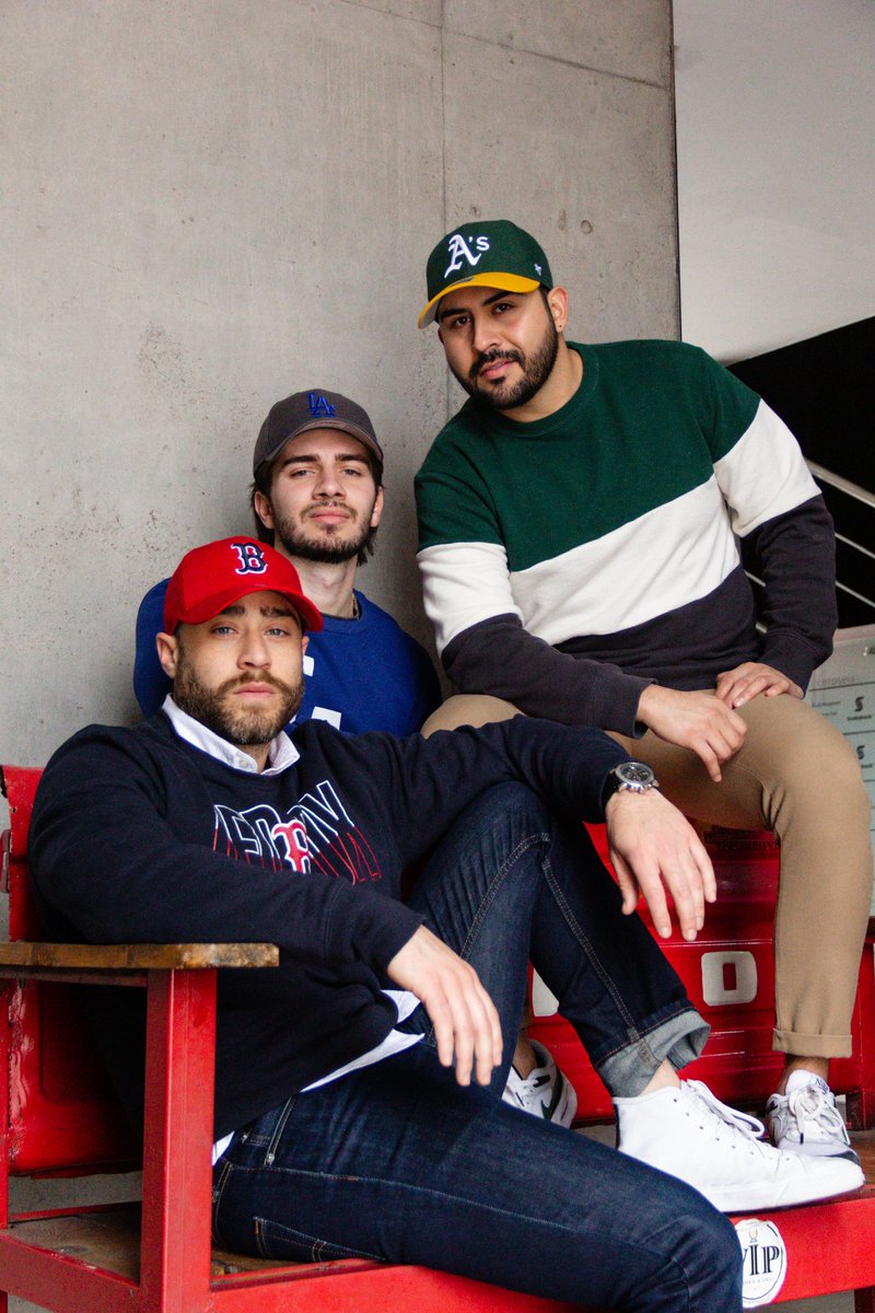 AdrianDom89's tweet photo. Somos 3 ❤️💚💙 https://t.co/Y7puqZlAyi
