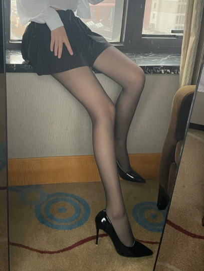 xn6230's tweet photo. 够不够丝滑~不够的话，你来撕碎它😝 https://t.co/8THYcqyVPS