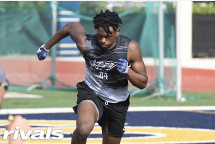 JeraldMJames11's tweet photo. Day 2 Rivals Camp Series 📸 @Rivals @RivalsCamp https://t.co/4b4AmxcXdQ