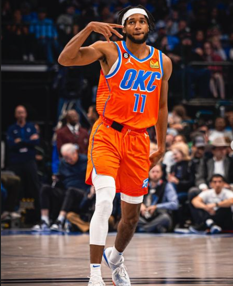 isaiahjoeschmo's tweet photo. ISAIAH JOE TONIGHT:

33 PTS
2 REB
1 AST
11/18 FG
6/11 3PT

tough loss but joe proves again why he a core piece https://t.co/v2r5Pnq4Rr