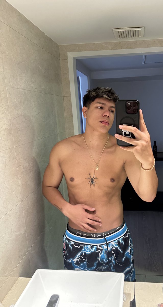 Rt y Mira tu chat 👀🍌💦

onlyfans.com/rigogomezb17