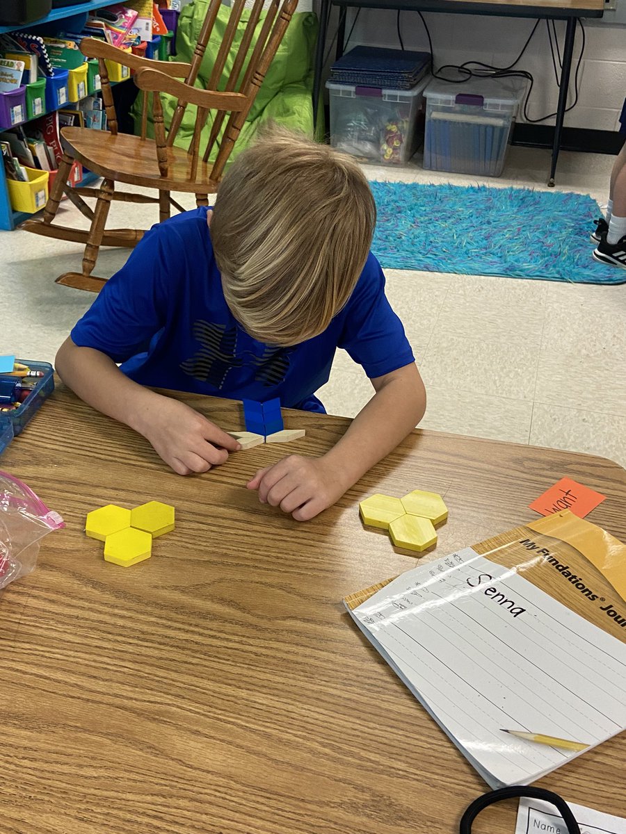 Fun with shapes. <a href="/MCPSsandcastle/">MCPS</a> #teammcps #brightertogether