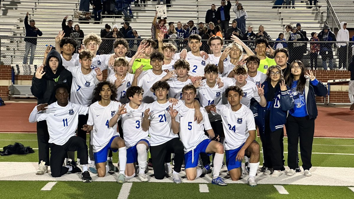 MISD_Athletics's tweet photo. IT’S A MIDLO PARTY!! Midlothian Panthers get the third &amp; final shutout for the night, 6-0 over Arlington Heights! Midlothian advances to the Regional Quarter Final in Round #3!! #pantherpride https://t.co/QAI9ybsirm