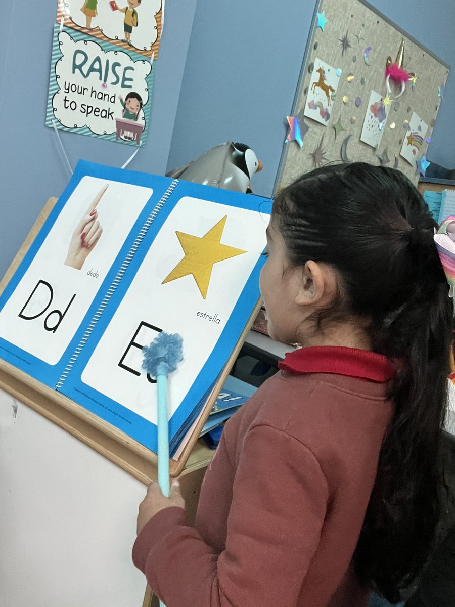 PrekSalazar1's tweet image. We can always learn from others, look at my PreK little teachers!  Building confidence is fundamental 💜 #rangeridernation @RangeElementary  @mesquiteisdtx