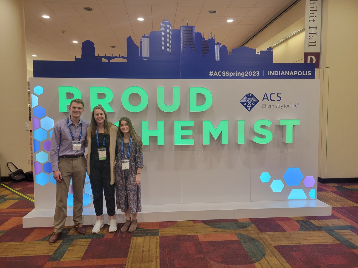 RacerPolyLab's tweet photo. Racer undergrads giving great talks at #ACSSpring2023! Well done Liz, George and Pierson in the #ACSPoly undergrad session! We picked up a former MSU/Miller alumnus/VT Hokie grad student (Abby Chinn) to join our adventures. The "old PI" also gave a talk! #NSF #RacerFacultySuccess https://t.co/rOw3xOrFp4
