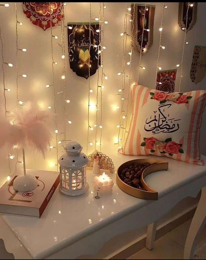 Aliyaraj13's tweet photo. Es Pak or babarkat maheeny Mai b hmari hakumat logon ki bs.duain lyny Sy baaz ni h ,naa gas h na bijili , itna tang Kiya hai awaam ko Elahi inki pakr kr itna bhar k Kahan ly Jana h,or yei Jo major hn foaj lanat h so bar in py,#Allahkry inko or inki naslon ko b Khana naseeb na ho. https://t.co/st9Z8P2DRZ