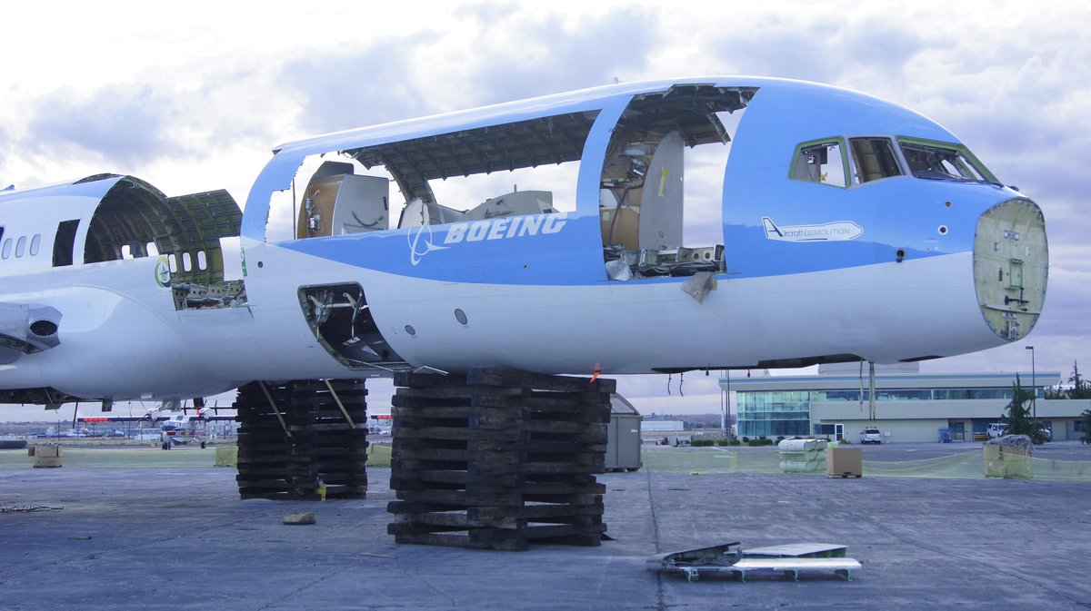 超稀少 重厚な大型一点物 ボーイングBOAING旅客機置物 金属製クローム