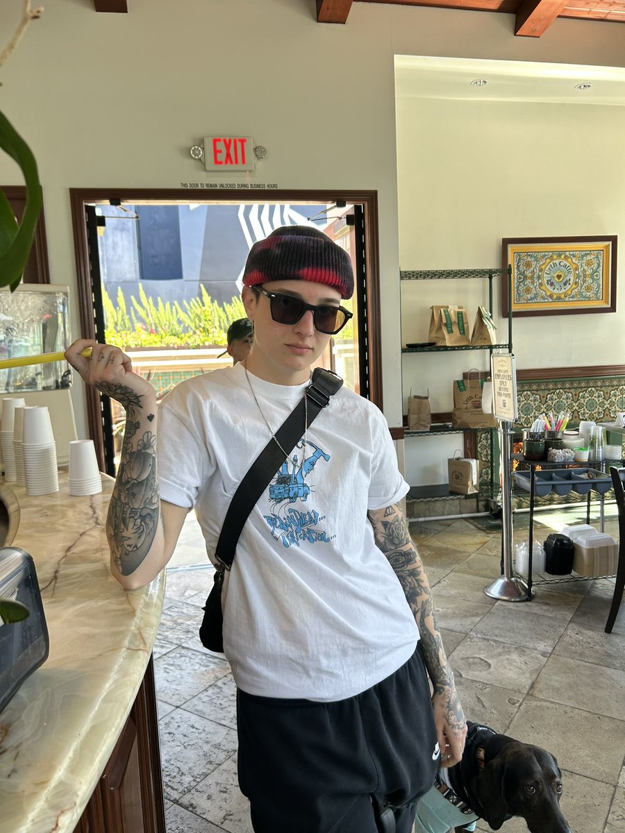 HopeNichols69's tweet photo. Don’t talk to me or my daughter ever again https://t.co/VU8FISIcww