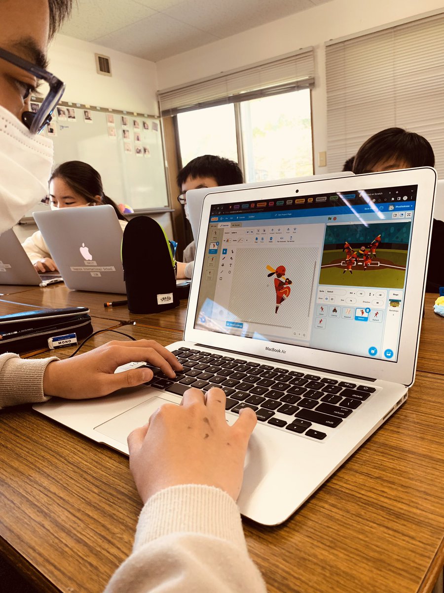 Building our digital literacy skills using Scratch. Creating space to explore, learn, and share our skills with each other. “Oh, I’m making it move!” #wellbeing #digitalliteracy #NISinquire #Scratch #create #learnthroughplay