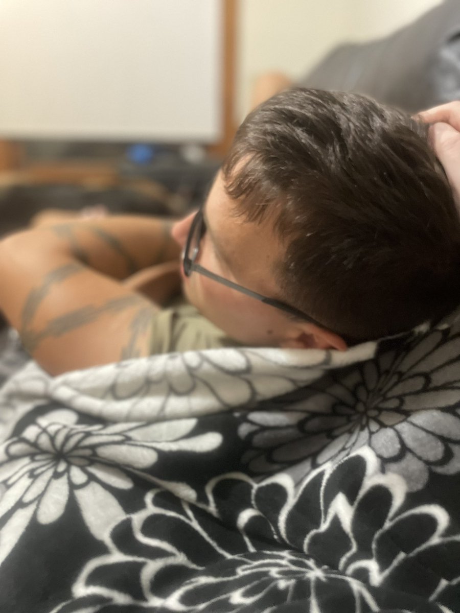 A_ClarkBar's tweet photo. Do you ever just… wonder how you got here? How every step you took in your life led you to the EXACT place and time you are in right now? How every person who broke you, made you fit- even with all your jagged edges- perfectly with someone else? https://t.co/QMtQgz3LMs