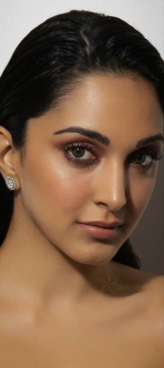 Kiarastann's tweet image. Face Card With No Expiry Date #KiaraAdvani