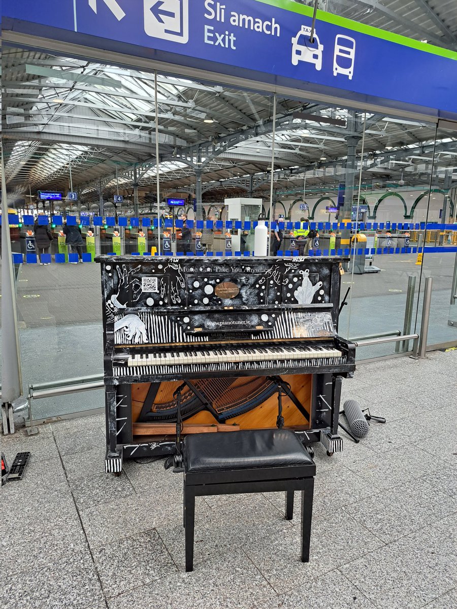 Happy International Piano Day #pianoday2023 #PearsePiano #HeustonPiano #musiccantakeyouanywher