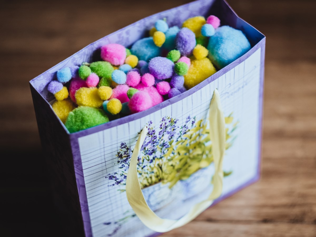 Data in een grabbelton - De mogelijkheden van #BIM horen wat Ed den Boer betreft tot de innovaties van de eeuw. Toch is nog niet iedereen overtuigd, zo blijkt tijdens een etentje met een bevriende architect… bimlink.nl/data-in-een-gr…