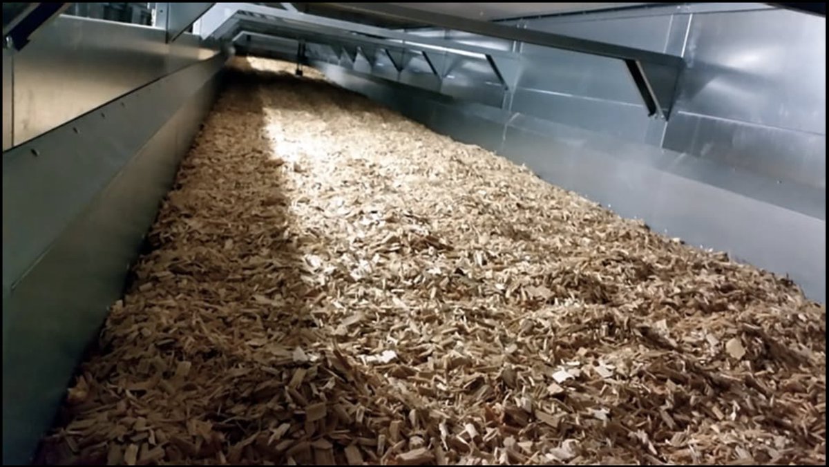 Perry_of_Oakley's tweet photo. Our belt driers are known for their high-quality materials, design, &amp; construction. You can even customise the equipment to fit your specific needs, it's a great investment for any company looking to dry a non-flowing product.

#PerryOfOakley #PerryEngineering https://t.co/Lpe8B9YCFw