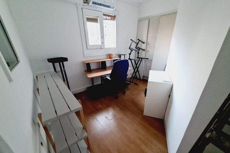 OfficeHunt1's tweet photo. 📍Cross Ln, #London N8 
💷:£750/month
☎️ +44 333006 5221
🔗https://t.co/LjlQxmEnPR 
✉️ search@officehunt.uk
#officehunt #servicedoffices #businesscentre #privateoffices #UK #officetolet #uniqueoffice #officespace #officerental #coworking #studio  #music #workspace #Hornsey https://t.co/05wCwwNfSI