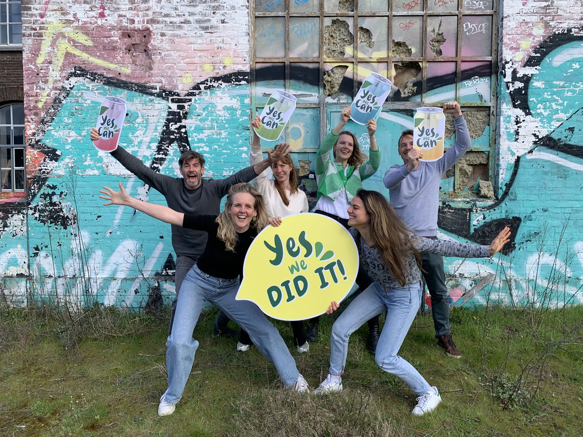 20 jaar geleden kwam statiegeld voor het eerst op de politieke tafel. Samen met vele anderen moesten we alles uit de kast trekken, maar vanaf zaterdag 1 april is het dan zover: #statiegeld op blikjes in Nederland! Wij vieren feest! 

#StatiegeldYesWeDidIt