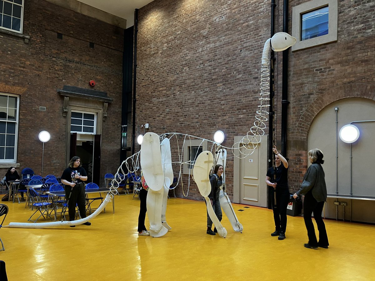 VIPPuppets's tweet image. It’s been a joy working on the @lipaliverpool puppetry module. This was the ‘giant puppet in a day’ project… @aislingleyne #puppetmaking #puppetworkshops