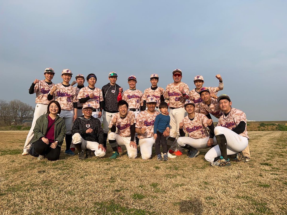 hardliners30's tweet photo. 【定期】
ハードライナーズは選手・マネージャーを募集中！

ハードライナーズとは？
・毎週土曜日ダブルヘッダー
・毎週誰かがド派手なエラーをぶちかます
・でも意外と2年連続プロスタ進出中
・飲み会しか来ない人がいる
・20代〜40代まで幅広く活躍
・ネット経由入団多め
・チームで勝つ野球 https://t.co/X94OFMPcCZ