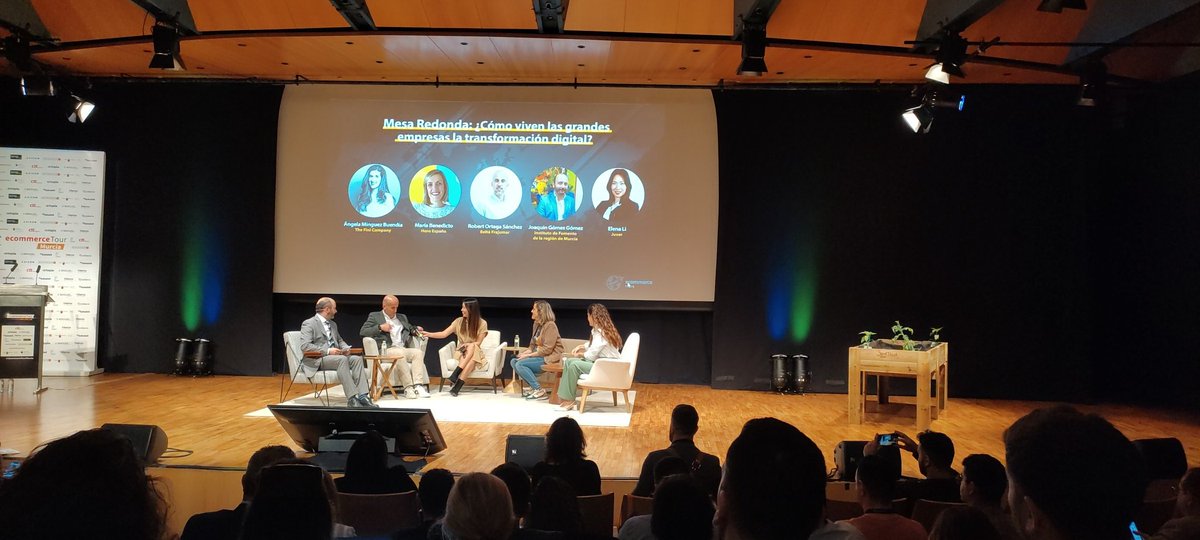 David_deo's tweet photo. #ecommercetourmurcia https://t.co/kCKW50RE0Q